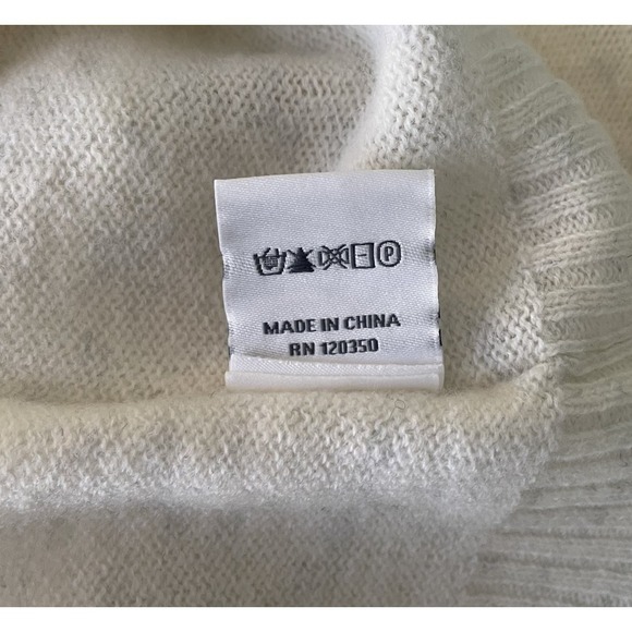 NWT Alashan 100% Merino Wool Distressed Crewneck Sweater Ivory Sz M Quiet Luxury - Picture 9 of 11